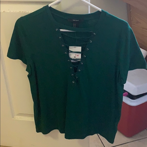 green laced up top - Picture 1 of 1